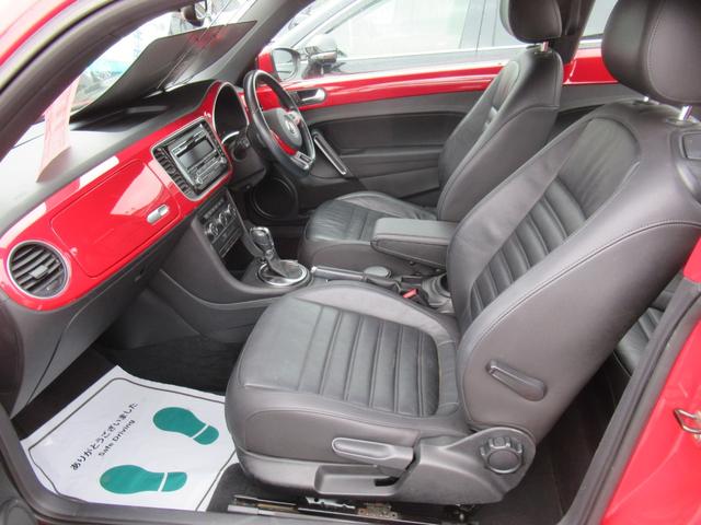 ザ・ビートル デザインレザーパッケージ　ＦＦ　キーレス　純正オーディオ　レザーシート　シートヒーター　ステアリングスイッチ　パドルシフト　クルーズコントロール　ＨＩＤヘッドライト　現状渡し（11枚目）