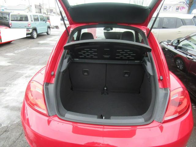 ザ・ビートル デザインレザーパッケージ　ＦＦ　キーレス　純正オーディオ　レザーシート　シートヒーター　ステアリングスイッチ　パドルシフト　クルーズコントロール　ＨＩＤヘッドライト　現状渡し（28枚目）