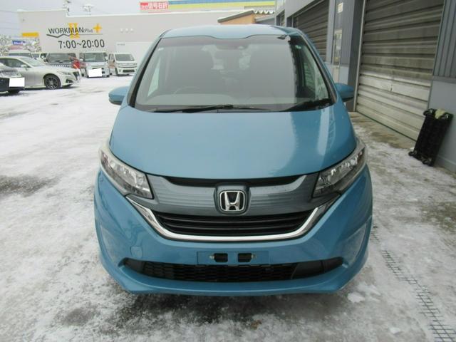 フリード Ｇ・ホンダセンシング　４ＷＤ　ＡＢＳ　プッシュスタート　キーフリー　ナビ・ＴＶ　バックモニター　シートヒーター　ステアリングスイッチ　クルーズコントロール　ＥＴＣ　両側パワースライドドア　ＥＳＣ　夏タイヤ積込（2枚目）