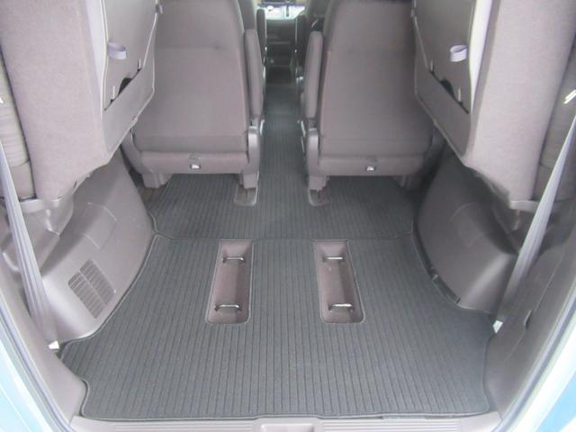 フリード Ｇ・ホンダセンシング　４ＷＤ　ＡＢＳ　プッシュスタート　キーフリー　ナビ・ＴＶ　バックモニター　シートヒーター　ステアリングスイッチ　クルーズコントロール　ＥＴＣ　両側パワースライドドア　ＥＳＣ　夏タイヤ積込（34枚目）