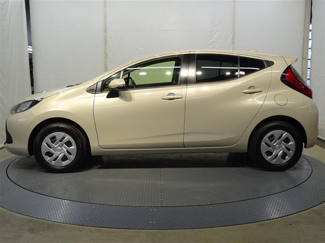 アクア Ｘ　４ＷＤ　メモリーナビ　ミュージックプレイヤー接続可　バックカメラ　衝突被害軽減システム　ＥＴＣ　ＬＥＤヘッドランプ（5枚目）