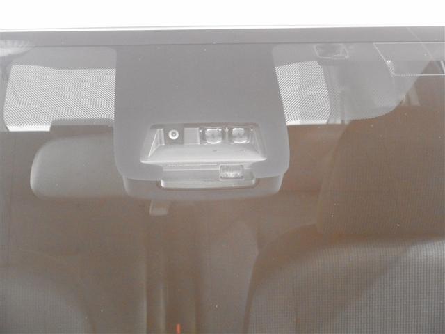 シエンタ Ｇ　４ＷＤ　フルセグ　メモリーナビ　ＤＶＤ再生　バックカメラ　衝突被害軽減システム　ＥＴＣ　両側電動スライド　ＬＥＤヘッドランプ　ウオークスルー　乗車定員６人　３列シート　ワンオーナー（3枚目）