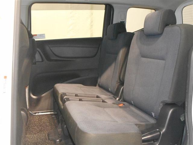 シエンタ Ｇ　４ＷＤ　フルセグ　メモリーナビ　ＤＶＤ再生　バックカメラ　衝突被害軽減システム　ＥＴＣ　両側電動スライド　ＬＥＤヘッドランプ　ウオークスルー　乗車定員６人　３列シート　ワンオーナー（8枚目）