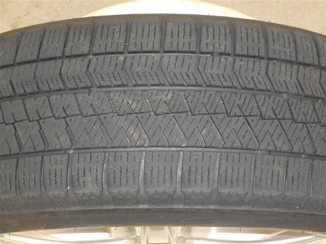 シエンタ Ｇ　４ＷＤ　フルセグ　メモリーナビ　ＤＶＤ再生　バックカメラ　衝突被害軽減システム　ＥＴＣ　両側電動スライド　ＬＥＤヘッドランプ　ウオークスルー　乗車定員６人　３列シート　ワンオーナー（31枚目）