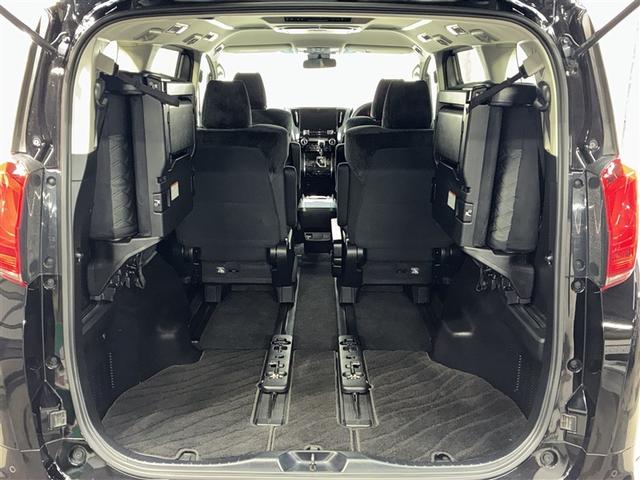 アルファード ２．５Ｓ　４ＷＤ　フルセグ　メモリーナビ　ＤＶＤ再生　ミュージックプレイヤー接続可　後席モニター　バックカメラ　衝突被害軽減システム　ＥＴＣ　両側電動スライド　ＬＥＤヘッドランプ　乗車定員７人　３列シート（13枚目）