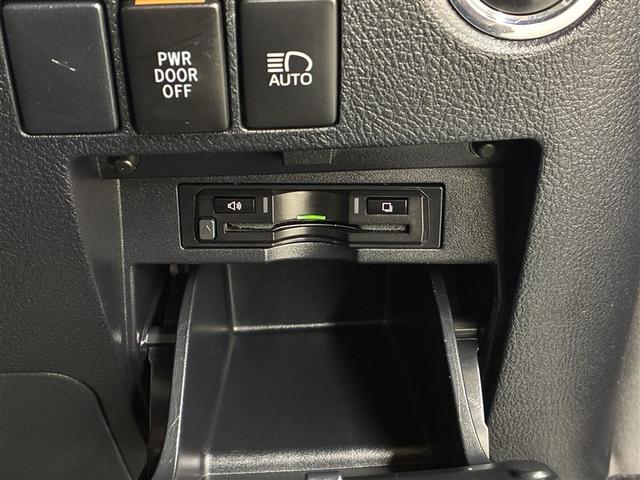 アルファード ２．５Ｓ　４ＷＤ　フルセグ　メモリーナビ　ＤＶＤ再生　ミュージックプレイヤー接続可　後席モニター　バックカメラ　衝突被害軽減システム　ＥＴＣ　両側電動スライド　ＬＥＤヘッドランプ　乗車定員７人　３列シート（29枚目）