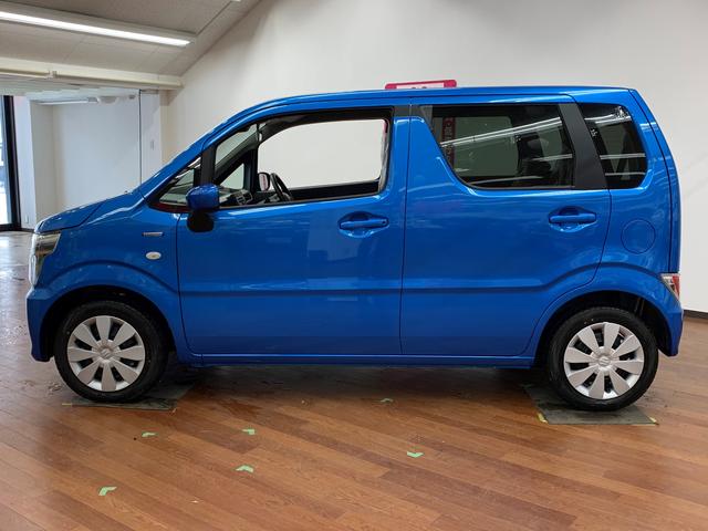 ハイブリッドFX セーフティPKG 4WD プッシュスタート 運転席・助手席シートヒーター オーディオ付き アイドリングストップ 衝突軽減ブレーキ 横滑り防止装置 電動格納ドアミラー(5枚目)