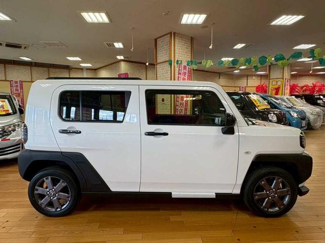 タフト Ｇ　ダーククロムベンチャー　ＬＥＤヘッドライト　ＬＥＤフォグランプ　純正アルミホイール　スカイフィールトップ　オートエアコン　プッシュスタート　シートヒーター　衝突被害軽減ブレーキ　横滑り防止機能　車線逸脱防止機能　Ａストップ（8枚目）