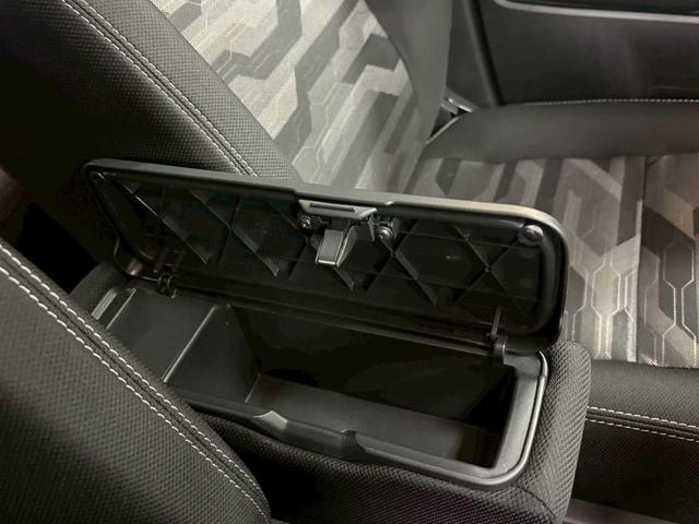 タフト Ｇ　ダーククロムベンチャー　ＬＥＤヘッドライト　ＬＥＤフォグランプ　純正アルミホイール　スカイフィールトップ　オートエアコン　プッシュスタート　シートヒーター　衝突被害軽減ブレーキ　横滑り防止機能　車線逸脱防止機能　Ａストップ（43枚目）