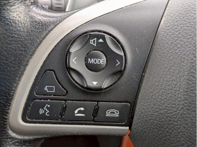 アウトランダーＰＨＥＶ Ｇナビパッケージ　４ＷＤ　メモリーナビ　リアカメラ　フルセグ　スマートキー　ＨＩＤヘッドライト　衝突軽減ブレーキ　シートヒーター　クルコン　Ｂｌｕｅｔｏｏｔｈ　純正１８インチアルミ　ＥＴＣ（30枚目）