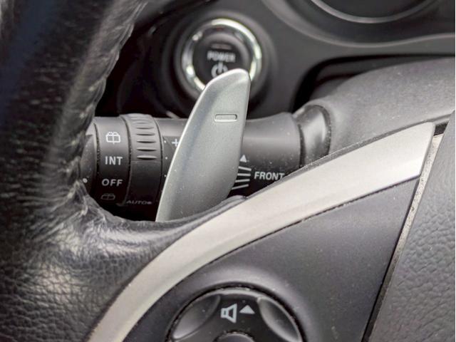 アウトランダーＰＨＥＶ Ｇナビパッケージ　４ＷＤ　メモリーナビ　リアカメラ　フルセグ　スマートキー　ＨＩＤヘッドライト　衝突軽減ブレーキ　シートヒーター　クルコン　Ｂｌｕｅｔｏｏｔｈ　純正１８インチアルミ　ＥＴＣ（31枚目）