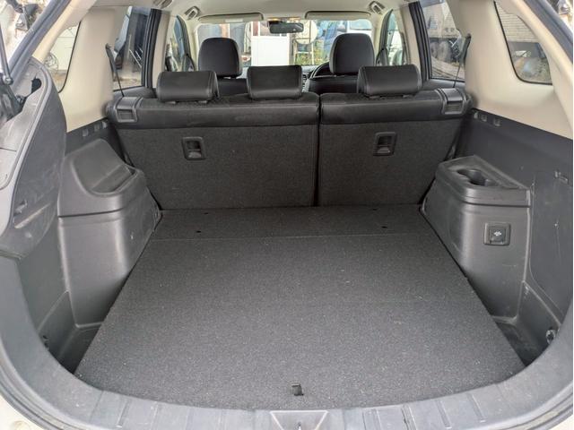 アウトランダーＰＨＥＶ Ｇナビパッケージ　４ＷＤ　メモリーナビ　リアカメラ　フルセグ　スマートキー　ＨＩＤヘッドライト　衝突軽減ブレーキ　シートヒーター　クルコン　Ｂｌｕｅｔｏｏｔｈ　純正１８インチアルミ　ＥＴＣ（44枚目）
