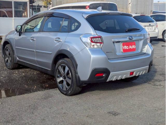 ＸＶハイブリッド ２．０ｉ－Ｌ　アイサイト　４ＷＤ　ＨＤＤナビ　フルセグＴＶ　リアカメラ　スマートキー　ＨＩＤヘッドライト　衝突軽減ブレーキ　前後ドラレコ　革シート　シートヒーター　Ｂｌｕｅｔｏｏｔｈ　クルコン　純正１７インチアルミ　ＥＴＣ（10枚目）