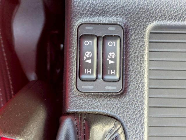 ＸＶハイブリッド ２．０ｉ－Ｌ　アイサイト　４ＷＤ　ＨＤＤナビ　フルセグＴＶ　リアカメラ　スマートキー　ＨＩＤヘッドライト　衝突軽減ブレーキ　前後ドラレコ　革シート　シートヒーター　Ｂｌｕｅｔｏｏｔｈ　クルコン　純正１７インチアルミ　ＥＴＣ（27枚目）