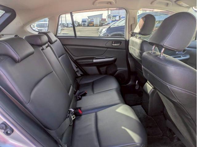 ＸＶハイブリッド ２．０ｉ－Ｌ　アイサイト　４ＷＤ　ＨＤＤナビ　フルセグＴＶ　リアカメラ　スマートキー　ＨＩＤヘッドライト　衝突軽減ブレーキ　前後ドラレコ　革シート　シートヒーター　Ｂｌｕｅｔｏｏｔｈ　クルコン　純正１７インチアルミ　ＥＴＣ（40枚目）