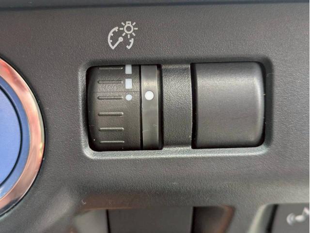 ＸＶハイブリッド ２．０ｉ－Ｌ　アイサイト　４ＷＤ　ＨＤＤナビ　フルセグＴＶ　リアカメラ　スマートキー　ＨＩＤヘッドライト　衝突軽減ブレーキ　Ｂｌｕｅｔｏｏｔｈ　クルコン　純正１７インチアルミ　ＥＴＣ（38枚目）