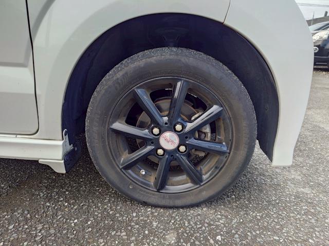 N-BOXカスタム G・ターボAパッケージ 4WD HDDナビ ワンセグTV スマートキー HIDヘッドライト 衝突軽減ブレーキ 両側パワスラ クルコン 社外14インチアルミ(16枚目)