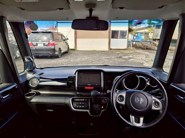 N-BOXカスタム G・ターボAパッケージ 4WD HDDナビ ワンセグTV スマートキー HIDヘッドライト 衝突軽減ブレーキ 両側パワスラ クルコン 社外14インチアルミ(18枚目)