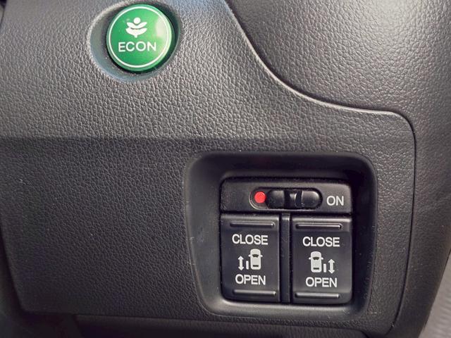 N-BOXカスタム G・ターボAパッケージ 4WD HDDナビ ワンセグTV スマートキー HIDヘッドライト 衝突軽減ブレーキ 両側パワスラ クルコン 社外14インチアルミ(29枚目)