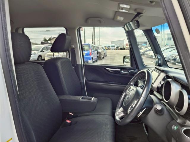 N-BOXカスタム G・ターボAパッケージ 4WD HDDナビ ワンセグTV スマートキー HIDヘッドライト 衝突軽減ブレーキ 両側パワスラ クルコン 社外14インチアルミ(34枚目)