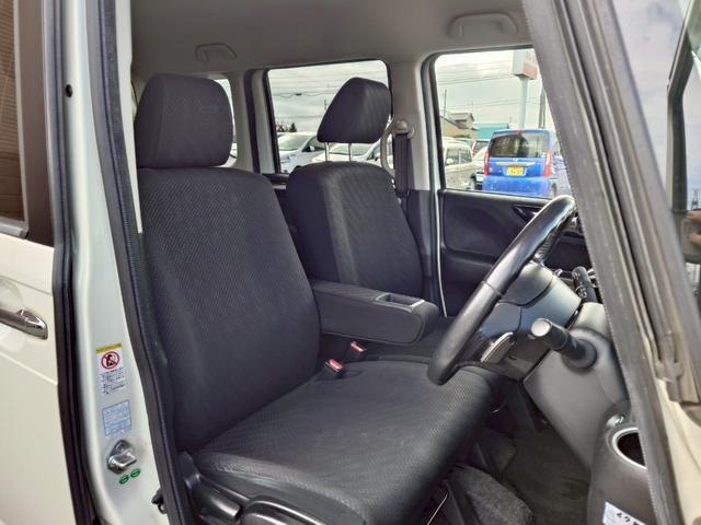 N-BOXカスタム G・ターボAパッケージ 4WD HDDナビ ワンセグTV スマートキー HIDヘッドライト 衝突軽減ブレーキ 両側パワスラ クルコン 社外14インチアルミ(35枚目)