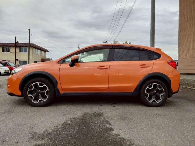 ＸＶ ２．０ｉ－Ｌ　アイサイト　４ＷＤ　メモリーナビ　フルセグＴＶ　リアカメラ　スマートキー　ＨＩＤヘッドライト　衝突軽減ブレーキ　前後ドラレコ　Ｂｌｕｅｔｏｏｔｈ　クルコン　純正１７インチアルミ　ＥＴＣ（10枚目）