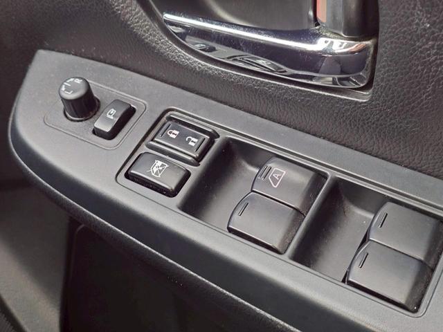 ＸＶ ２．０ｉ－Ｌ　アイサイト　４ＷＤ　メモリーナビ　フルセグＴＶ　リアカメラ　スマートキー　ＨＩＤヘッドライト　衝突軽減ブレーキ　前後ドラレコ　Ｂｌｕｅｔｏｏｔｈ　クルコン　純正１７インチアルミ　ＥＴＣ（37枚目）