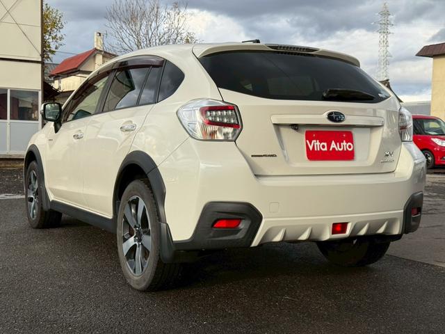 ＸＶハイブリッド ２．０ｉ－Ｌ　アイサイト　４ＷＤ　メモリーナビ　フルセグＴＶ　スマートキー　ＨＩＤヘッドライト　衝突軽減ブレーキ　Ｂｌｕｅｔｏｏｔｈ　クルコン　純正１７インチアルミ　ＥＴＣ（9枚目）