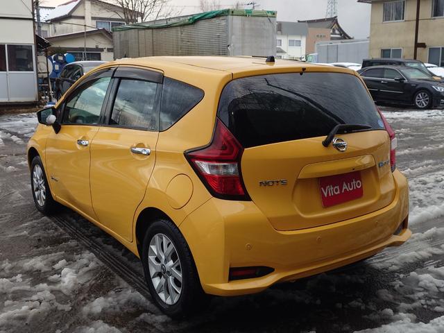 ノート ｅ－パワー　Ｘ　ＦＯＵＲ　４ＷＤ　スマートキー　衝突軽減ブレーキ　純正１５インチアルミ　ＥＴＣ（10枚目）