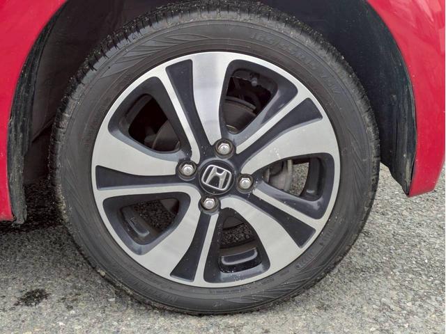 Ｎ－ＯＮＥ プレミアム　ツアラー・Ｌパッケージ　４ＷＤ　メモリーナビ　ワンセグＴＶ　リアカメラ　スマートキー　ＨＩＤヘッドライト　クルコン　純正１５インチアルミ　ＥＴＣ（16枚目）