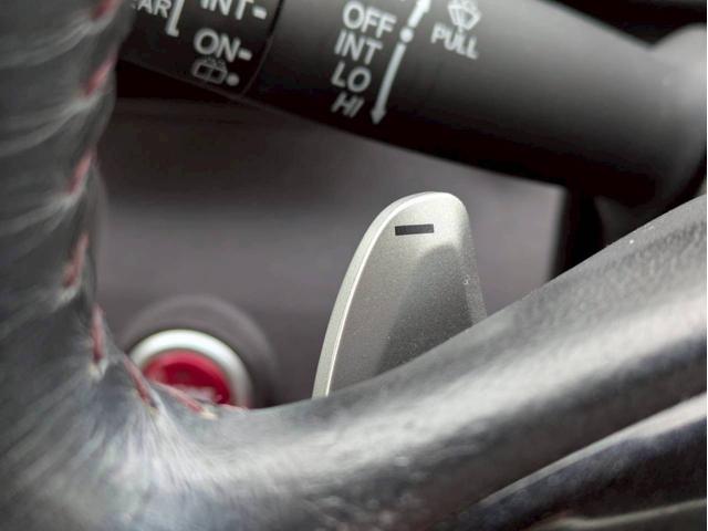 Ｎ－ＯＮＥ プレミアム　ツアラー・Ｌパッケージ　４ＷＤ　メモリーナビ　ワンセグＴＶ　リアカメラ　スマートキー　ＨＩＤヘッドライト　クルコン　純正１５インチアルミ　ＥＴＣ（27枚目）