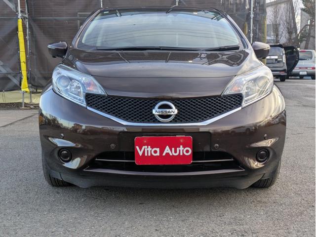 ノート Ｘ　ＦＯＵＲ　４ＷＤ　メモリーナビ　フルセグＴＶ　全方位カメラ　スマートキー　ＬＥＤヘッドライト　衝突軽減ブレーキ　Ｂｌｕｅｔｏｏｔｈ　純正１４インチ鉄（3枚目）