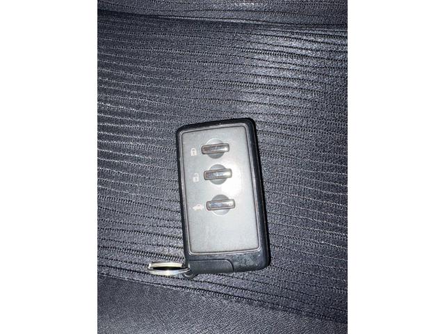 レガシィツーリングワゴン ２．５ｉアイサイト　４ＷＤ　ＨＤＤナビ　フルセグＴＶ　スマートキー　ＨＩＤヘッドライト　衝突軽減ブレーキ　前ドラレコ　Ｂｌｕｅｔｏｏｔｈ　クルコン　社外１７インチアルミ　ＥＴＣ（32枚目）