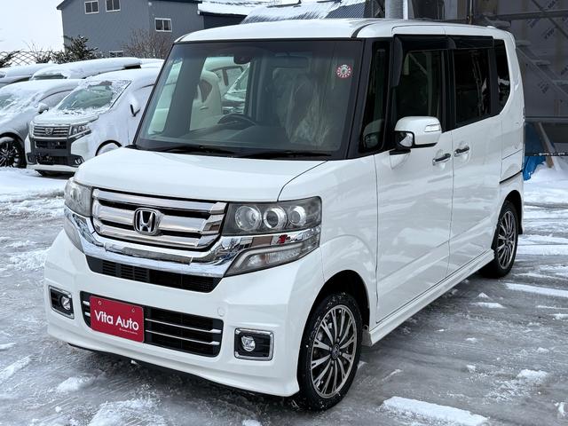 Ｎ－ＢＯＸカスタム Ｇ　ターボＳＳパッケージ　４ＷＤ　メモリーナビ　フルセグＴＶ　リアカメラ　スマートキー　ＨＩＤヘッドライト　衝突軽減ブレーキ　両側パワスラ　シートヒーター　Ｂｌｕｅｔｏｏｔｈ　クルコン　純正１５インチアルミ　ＥＴＣ（6枚目）