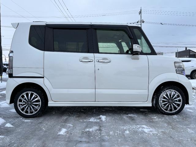 Ｎ－ＢＯＸカスタム Ｇ　ターボＳＳパッケージ　４ＷＤ　メモリーナビ　フルセグＴＶ　リアカメラ　スマートキー　ＨＩＤヘッドライト　衝突軽減ブレーキ　両側パワスラ　シートヒーター　Ｂｌｕｅｔｏｏｔｈ　クルコン　純正１５インチアルミ　ＥＴＣ（7枚目）