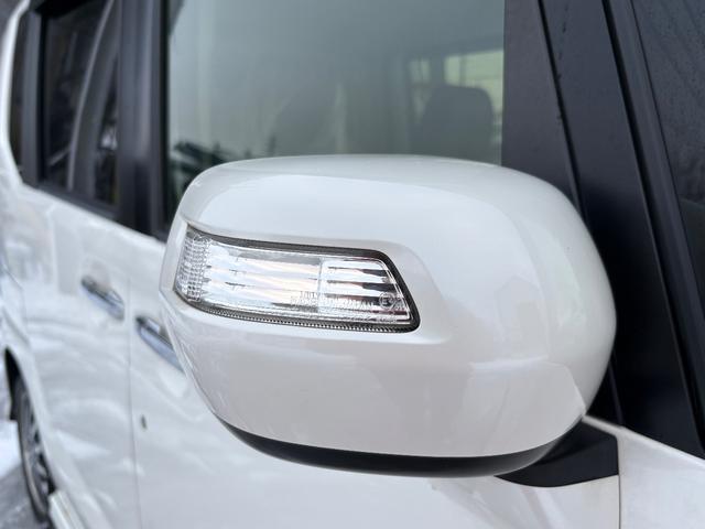 Ｎ－ＢＯＸカスタム Ｇ　ターボＳＳパッケージ　４ＷＤ　メモリーナビ　フルセグＴＶ　リアカメラ　スマートキー　ＨＩＤヘッドライト　衝突軽減ブレーキ　両側パワスラ　シートヒーター　Ｂｌｕｅｔｏｏｔｈ　クルコン　純正１５インチアルミ　ＥＴＣ（16枚目）