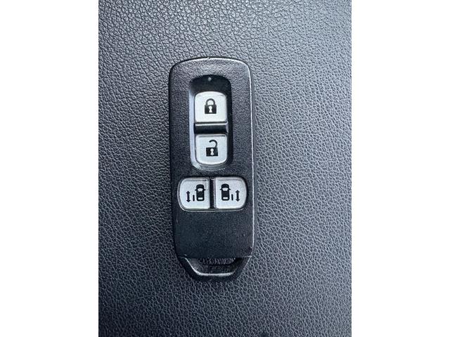 Ｎ－ＢＯＸカスタム Ｇ　ターボＳＳパッケージ　４ＷＤ　メモリーナビ　フルセグＴＶ　リアカメラ　スマートキー　ＨＩＤヘッドライト　衝突軽減ブレーキ　両側パワスラ　シートヒーター　Ｂｌｕｅｔｏｏｔｈ　クルコン　純正１５インチアルミ　ＥＴＣ（33枚目）