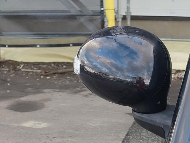 アルトラパン Ｘ　４ＷＤ　スマートキー　ＨＩＤヘッドライト　衝突軽減ブレーキ　前ドラレコ　シートヒーター　純正１４インチアルミ　ＥＴＣ（17枚目）