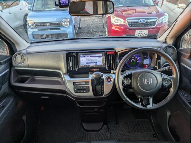 Ｎ－ＷＧＮカスタム Ｇ・Ａパッケージ　４ＷＤ　メモリーナビ　ワンセグＴＶ　リアカメラ　スマートキー　ＨＩＤヘッドライト　衝突軽減ブレーキ　前後ドラレコ　Ｂｌｕｅｔｏｏｔｈ　クルコン　社外１４インチアルミ（18枚目）