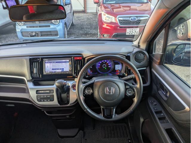 Ｎ－ＷＧＮカスタム Ｇ・Ａパッケージ　４ＷＤ　メモリーナビ　ワンセグＴＶ　リアカメラ　スマートキー　ＨＩＤヘッドライト　衝突軽減ブレーキ　前後ドラレコ　Ｂｌｕｅｔｏｏｔｈ　クルコン　社外１４インチアルミ（19枚目）