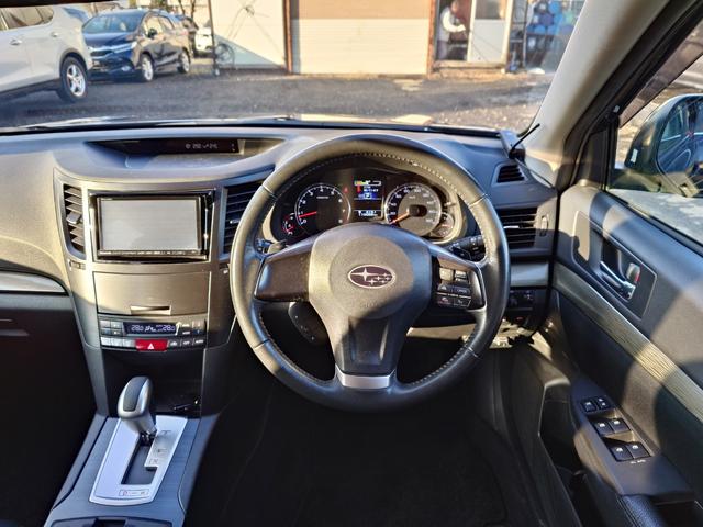 レガシィツーリングワゴン ２．５ｉ　Ｂスポーツアイサイト　４ＷＤ　ＳＤナビ　フルセグＴＶ　リアカメラ　スマートキー　ＨＩＤヘッドライト　衝突軽減ブレーキ　Ｂｌｕｅｔｏｏｔｈ　クルコン　社外１６インチアルミ　ＥＴＣ（20枚目）