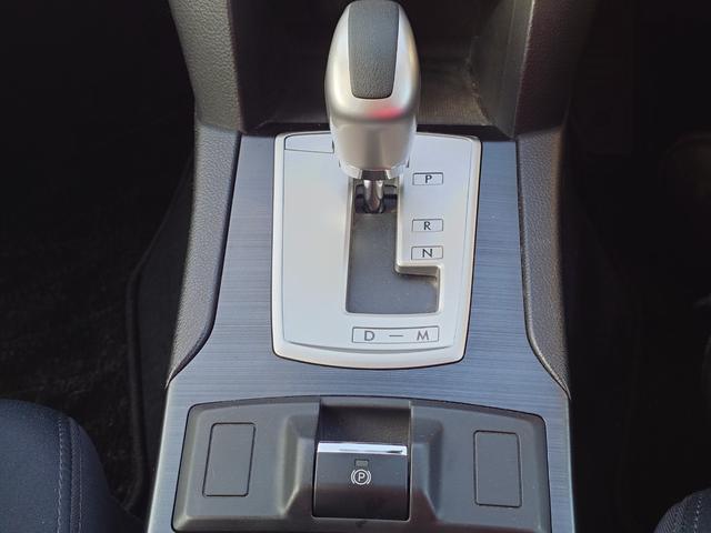 レガシィツーリングワゴン ２．５ｉ　Ｂスポーツアイサイト　４ＷＤ　ＳＤナビ　フルセグＴＶ　リアカメラ　スマートキー　ＨＩＤヘッドライト　衝突軽減ブレーキ　Ｂｌｕｅｔｏｏｔｈ　クルコン　社外１６インチアルミ　ＥＴＣ（25枚目）