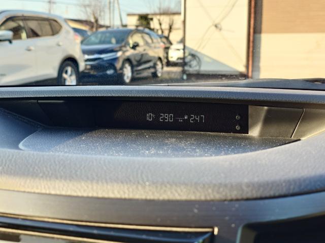 レガシィツーリングワゴン ２．５ｉ　Ｂスポーツアイサイト　４ＷＤ　ＳＤナビ　フルセグＴＶ　リアカメラ　スマートキー　ＨＩＤヘッドライト　衝突軽減ブレーキ　Ｂｌｕｅｔｏｏｔｈ　クルコン　社外１６インチアルミ　ＥＴＣ（30枚目）