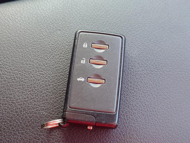 レガシィツーリングワゴン ２．５ｉ　Ｂスポーツアイサイト　４ＷＤ　ＳＤナビ　フルセグＴＶ　リアカメラ　スマートキー　ＨＩＤヘッドライト　衝突軽減ブレーキ　Ｂｌｕｅｔｏｏｔｈ　クルコン　社外１６インチアルミ　ＥＴＣ（31枚目）