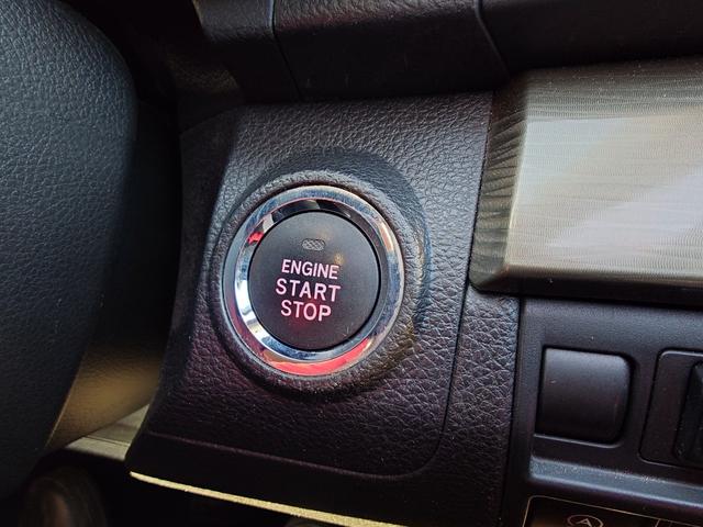 レガシィツーリングワゴン ２．５ｉ　Ｂスポーツアイサイト　４ＷＤ　ＳＤナビ　フルセグＴＶ　リアカメラ　スマートキー　ＨＩＤヘッドライト　衝突軽減ブレーキ　Ｂｌｕｅｔｏｏｔｈ　クルコン　社外１６インチアルミ　ＥＴＣ（34枚目）