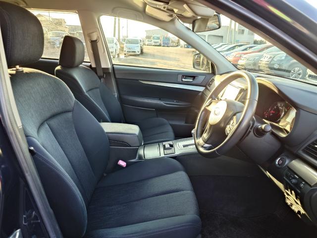 レガシィツーリングワゴン ２．５ｉ　Ｂスポーツアイサイト　４ＷＤ　ＳＤナビ　フルセグＴＶ　リアカメラ　スマートキー　ＨＩＤヘッドライト　衝突軽減ブレーキ　Ｂｌｕｅｔｏｏｔｈ　クルコン　社外１６インチアルミ　ＥＴＣ（40枚目）