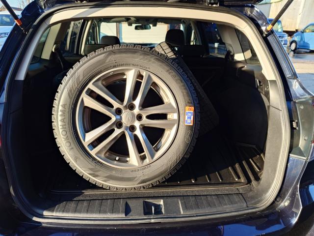 レガシィツーリングワゴン ２．５ｉ　Ｂスポーツアイサイト　４ＷＤ　ＳＤナビ　フルセグＴＶ　リアカメラ　スマートキー　ＨＩＤヘッドライト　衝突軽減ブレーキ　Ｂｌｕｅｔｏｏｔｈ　クルコン　社外１６インチアルミ　ＥＴＣ（45枚目）