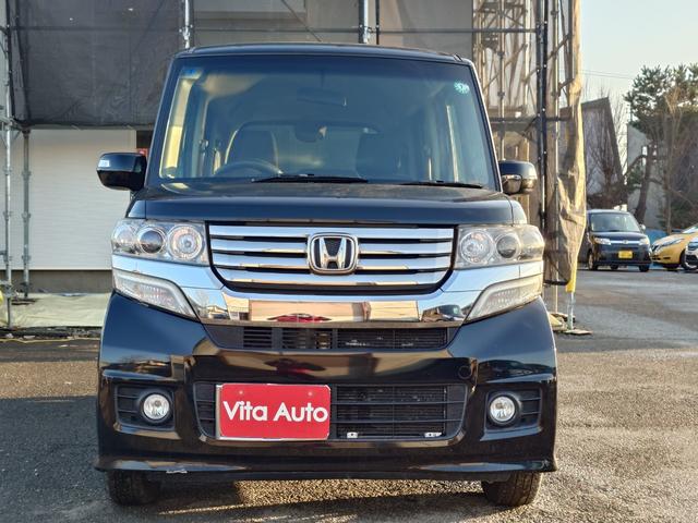 Ｎ－ＢＯＸカスタム Ｇ・Ｌパッケージ　４ＷＤ　スマートキー　ＨＩＤヘッドライト　片側パワスラ　純正１４インチアルミ（3枚目）