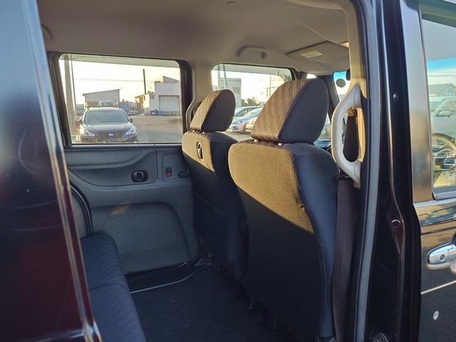 Ｎ－ＢＯＸカスタム Ｇ・Ｌパッケージ　４ＷＤ　スマートキー　ＨＩＤヘッドライト　片側パワスラ　純正１４インチアルミ（36枚目）