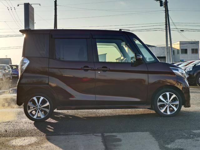 デイズルークス ハイウェイスター　Ｘ　Ｇパッケージ　４ＷＤ　ＳＤナビ　フルセグＴＶ　全方位カメラ　スマートキー　ＨＩＤヘッドライト　衝突軽減ブレーキ　両側パワスラ　前ドラレコ　シートヒーター　Ｂｌｕｅｔｏｏｔｈ　純正１５インチアルミ　ＥＴＣ（8枚目）